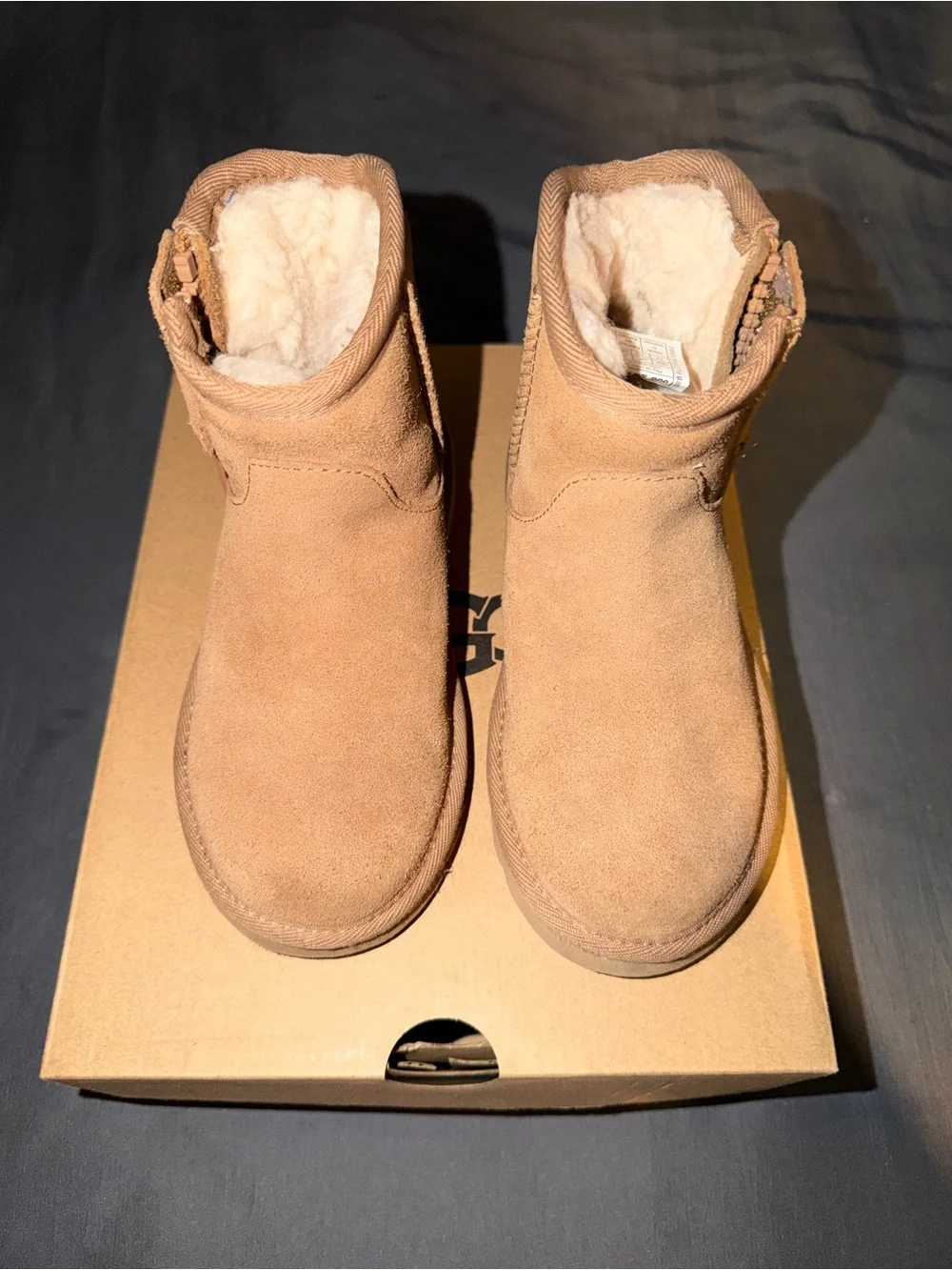 UGG Kids Chestnut/Tan Suede Zip Ankle Boots